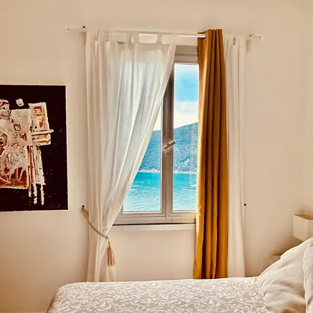 Holidays Apartment
