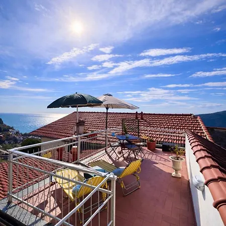 Apartamento Holidays Moneglia