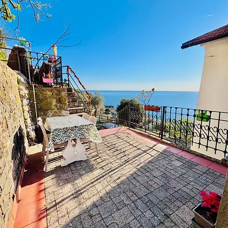 Holidays * Moneglia