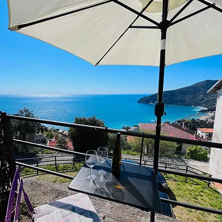 Holidays Moneglia
